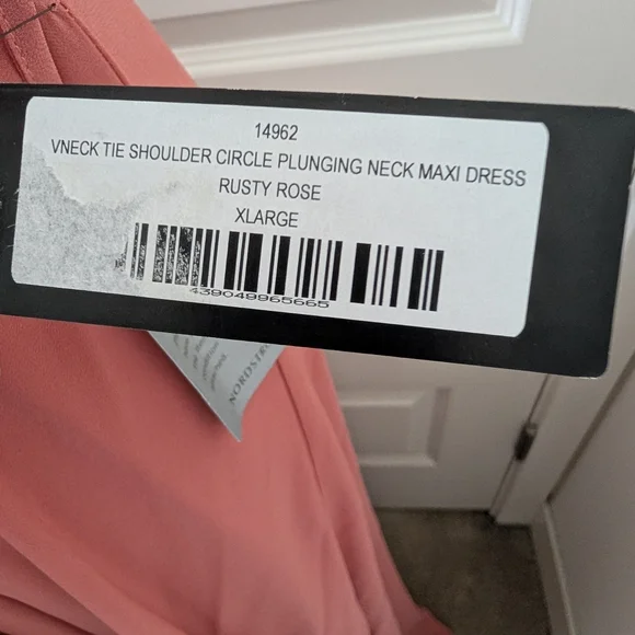 LULUS V Neck Tie Shoulder Plunging Neck Maxi Dress Rusty Rose Color Size XL - Picture 5 of 13